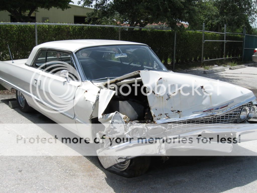 damagedcars010.jpg