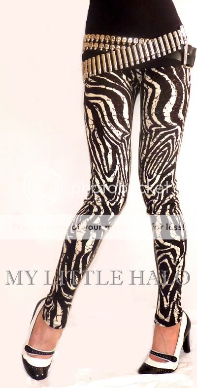 BLACK AND WHITE ZEBRA PRINT LEGGINGS