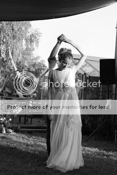 IMAGE: http://i485.photobucket.com/albums/rr218/Reno_LV/6-8.jpg