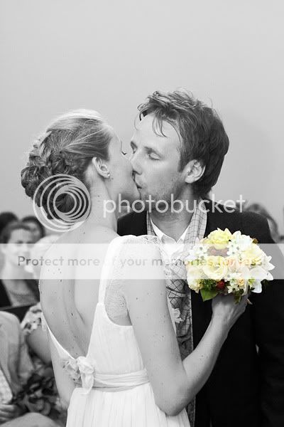 IMAGE: http://i485.photobucket.com/albums/rr218/Reno_LV/643.jpg