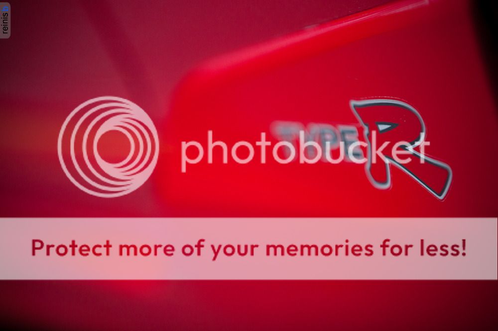 IMAGE: http://i485.photobucket.com/albums/rr218/Reno_LV/Ep3%20reinis/077.jpg