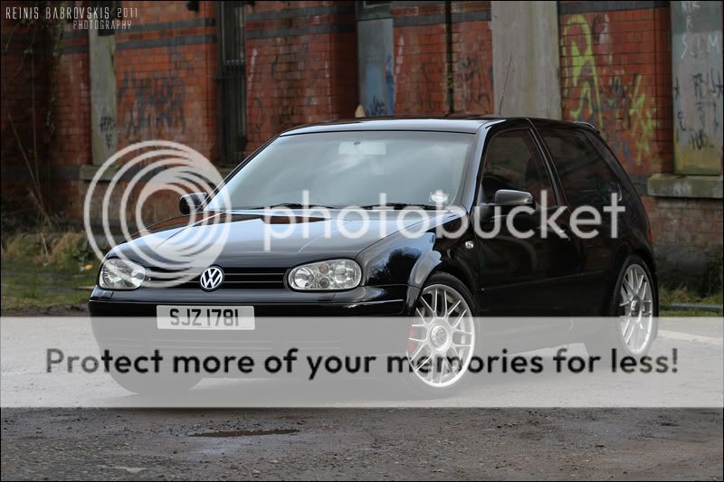 IMAGE: http://i485.photobucket.com/albums/rr218/Reno_LV/Golf%20GTTDI/1.jpg