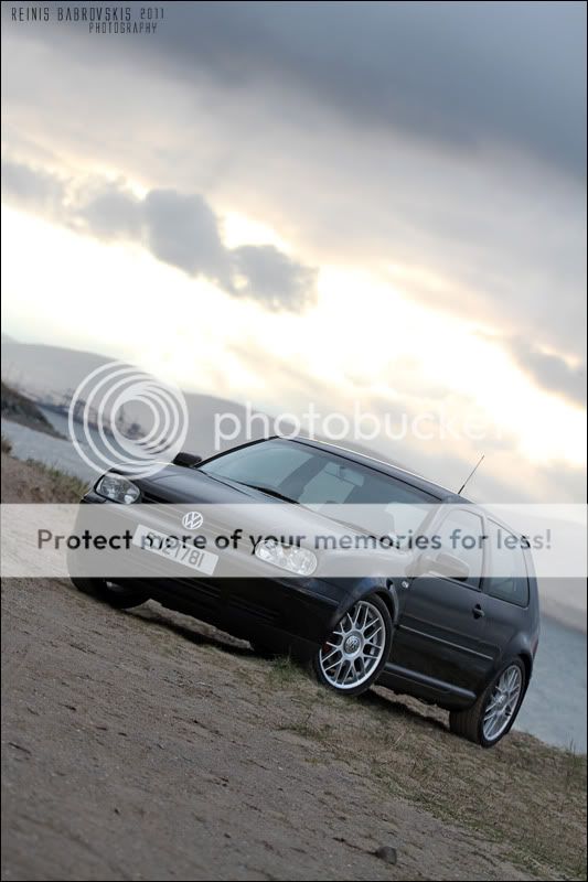 IMAGE: http://i485.photobucket.com/albums/rr218/Reno_LV/Golf%20GTTDI/7.jpg