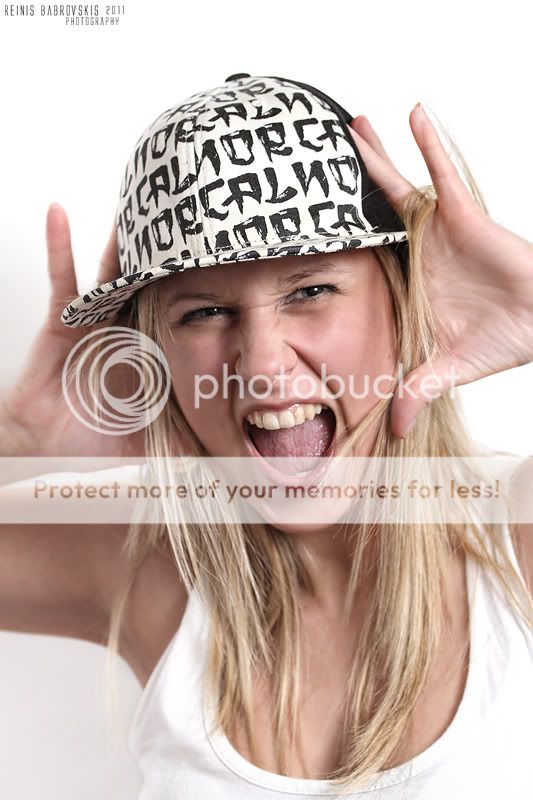 IMAGE: http://i485.photobucket.com/albums/rr218/Reno_LV/IMG_0030-1.jpg