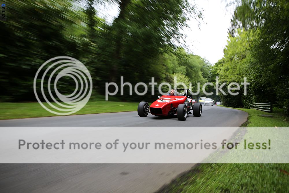 IMAGE: http://i485.photobucket.com/albums/rr218/Reno_LV/cultra/009.jpg